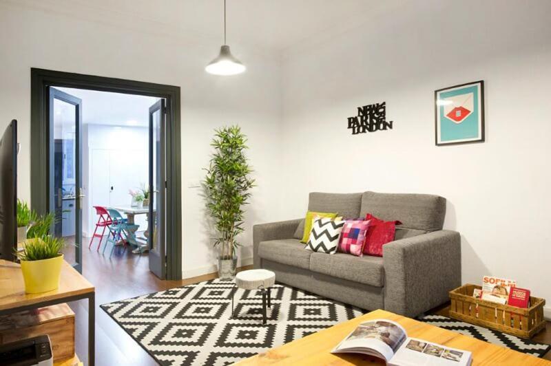 Traveller House Apartment Barcelona Luaran gambar